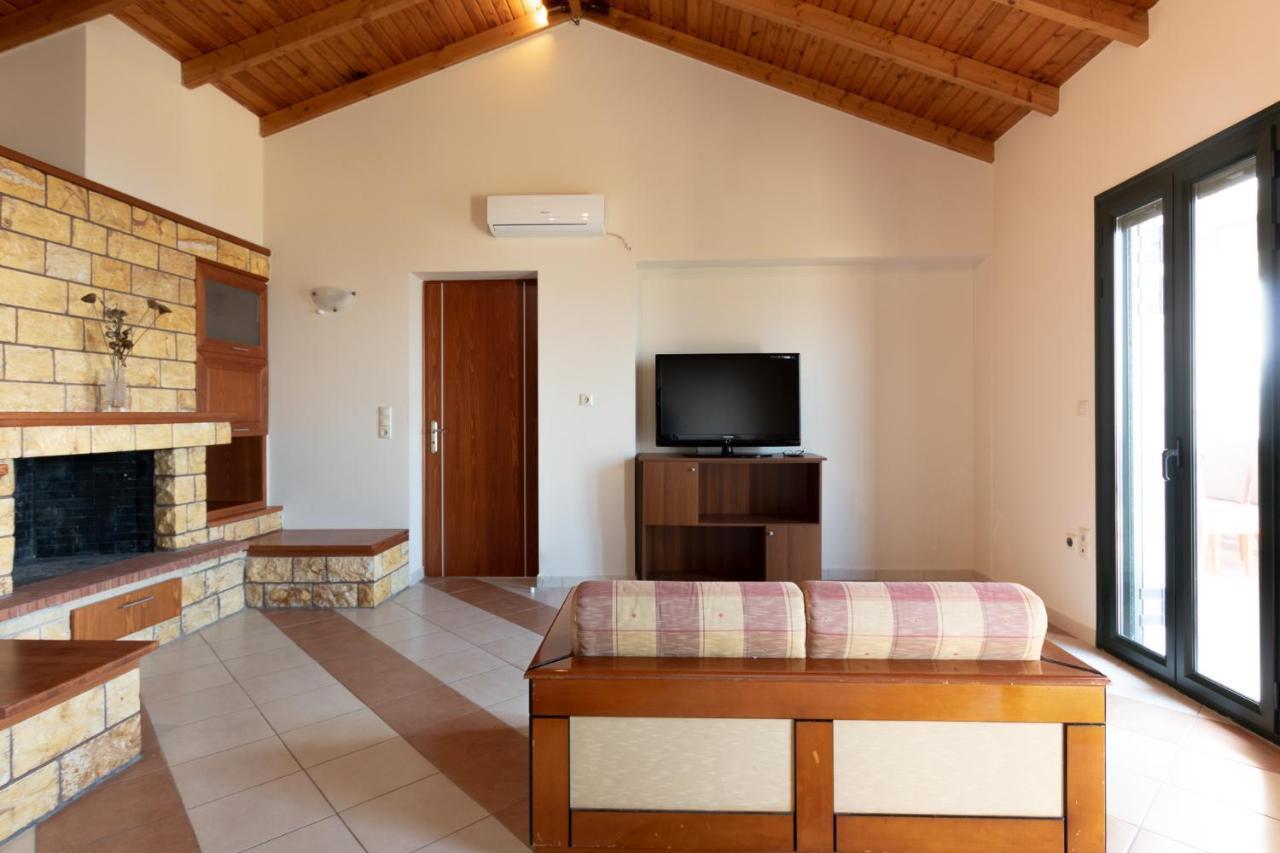 Papadeas Villas Megali Mantineia 外观 照片