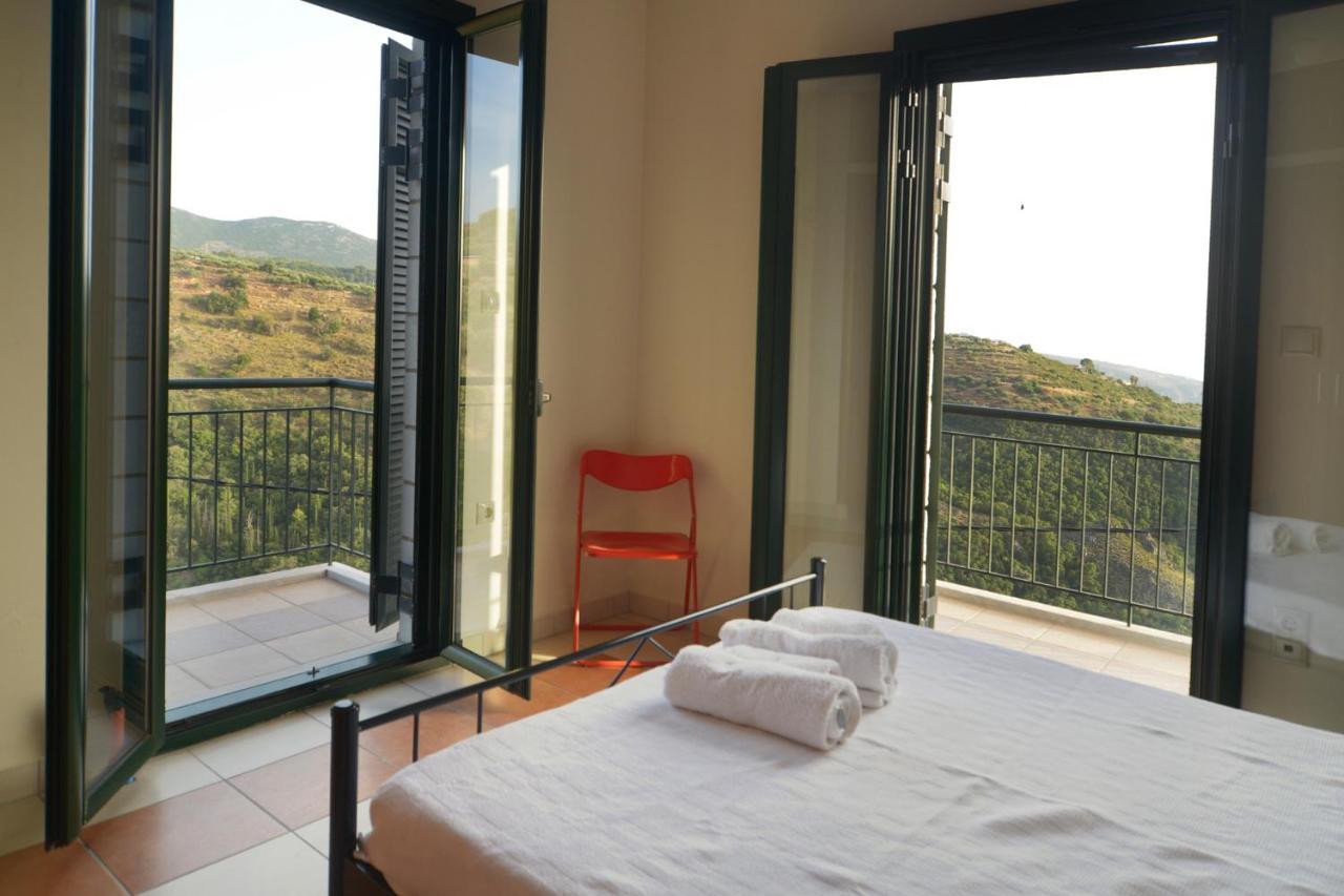 Papadeas Villas Megali Mantineia 外观 照片