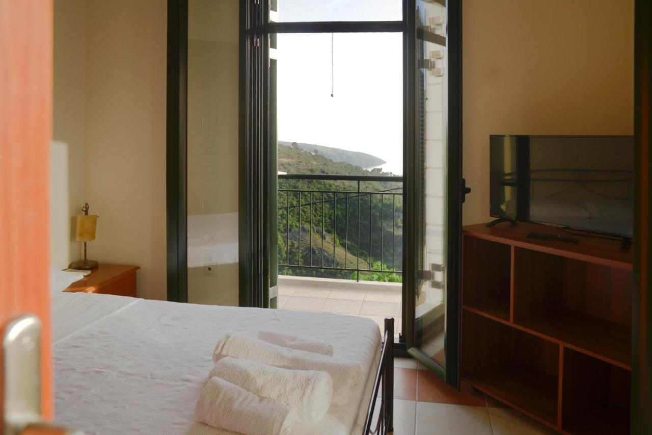 Papadeas Villas Megali Mantineia 外观 照片